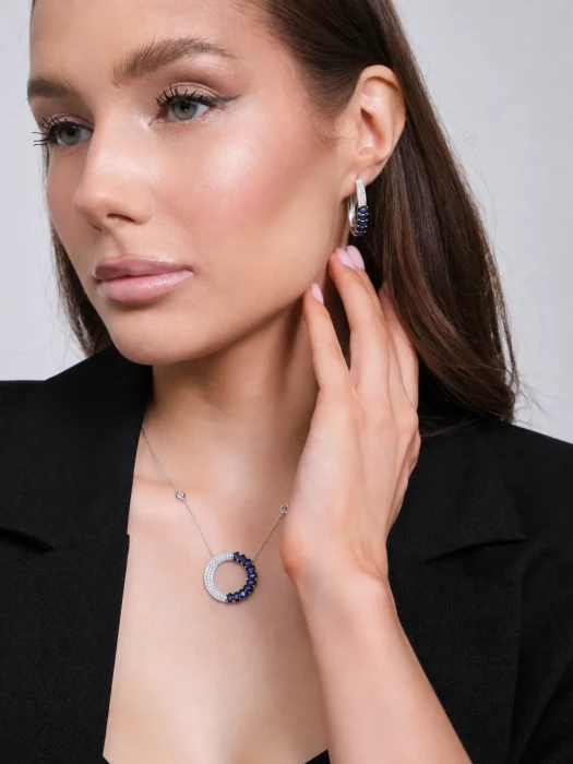 Серьги с бриллиантами и сапфирами