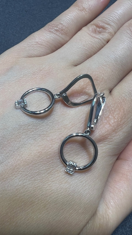 Серьги золотые с бриллиантами